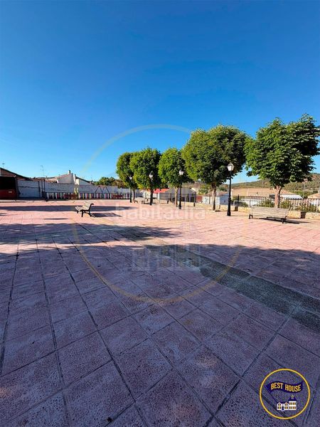 Foto 67d4ab04-f5dd-40e1-8455-1ae445e4e14e. Casa a Torrejoncillo del Rey