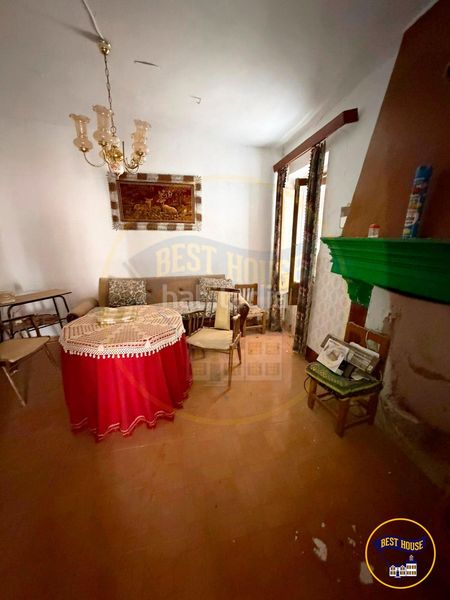 Foto 6a97f0f1-cb2d-4e28-8769-6cd20f91d0c9. Casa a Torrejoncillo del Rey