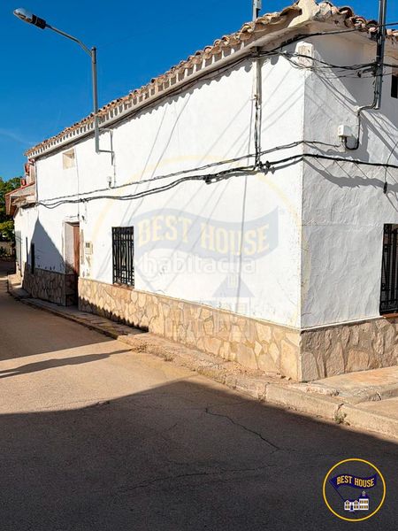 Foto d33d865d-e46f-49f7-b14c-fd799ab6aa79. Casa a Torrejoncillo del Rey