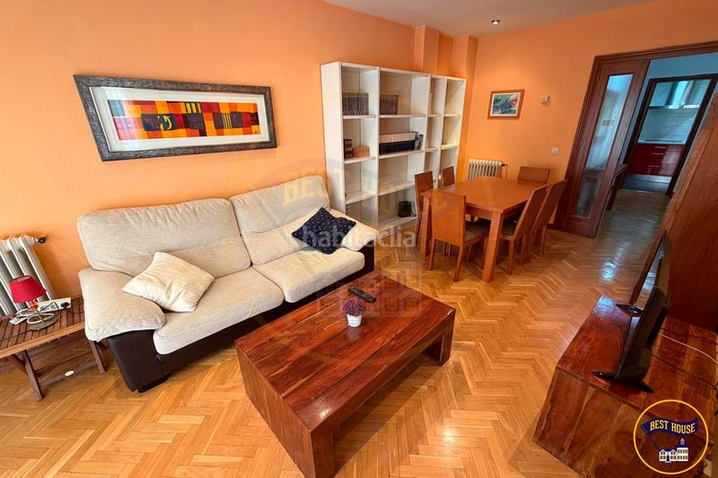 Foto fffae478-6613-4e36-b061-bba9d07c4343. Affitto appartamento con riscaldamento in Centro Cuenca