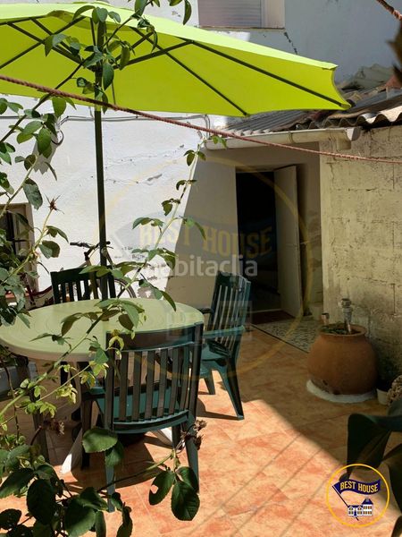 Foto 0d506475-c1ec-4a75-8883-431121c6225d. Casa amb calefacció aparcament a Castejón
