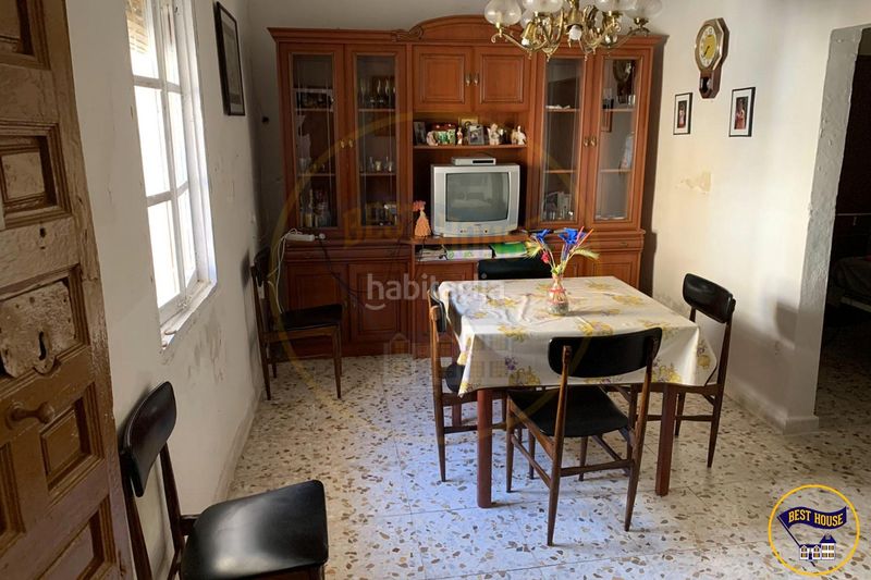 Foto 8b660680-e3d4-4595-98d3-d26c17eb7aed. Casa amb calefacció aparcament a Castejón
