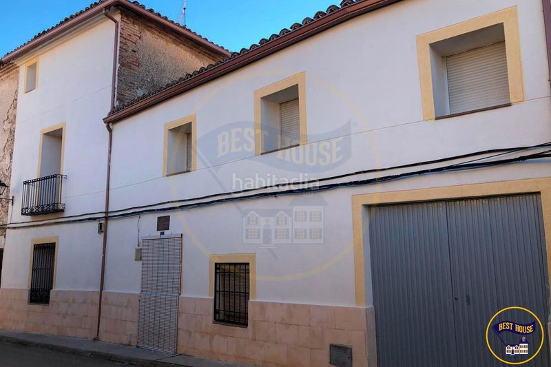 Foto c9d7fc53-294e-44dd-9a1f-d6bfa3a8f437. Casa amb calefacció aparcament a Castejón
