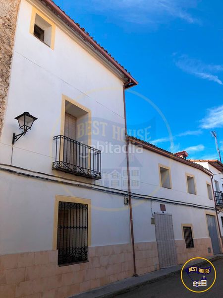 Foto e881df29-e18a-4b18-b6b1-7d1160201eae. Casa amb calefacció aparcament a Castejón