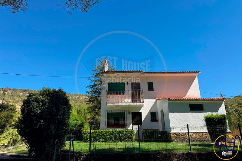 Foto 5657be2d-8516-4143-96be-6edeacd5398d. Masia amb aparcament piscina a Palomera