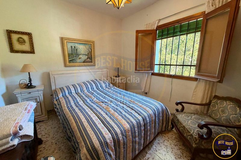 Foto 69bfee61-1b33-4230-ac5a-75b3dfb57814. Masia amb aparcament piscina a Palomera