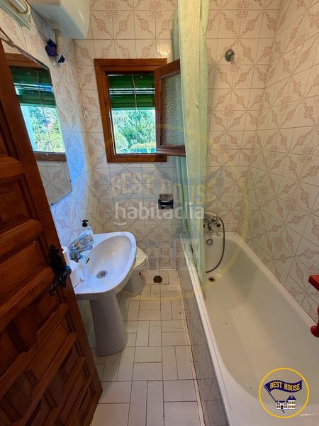 Foto a9dbaf6f-aeca-4e2a-98b0-93a86340ae38. Masia amb aparcament piscina a Palomera