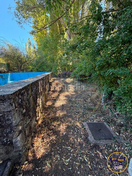 Foto d182bb75-8562-4689-b1da-df99d57de1f8. Masia amb aparcament piscina a Palomera