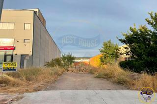 Terreny residencial a Reyes Católicos - Paseo de San Antonio. Oportunidad única! parcela de 950m2