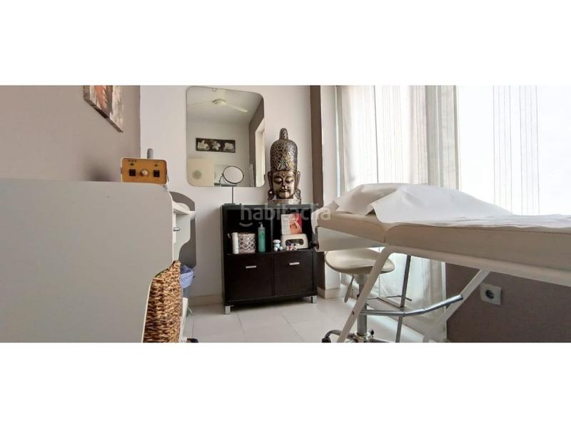 Foto 041f4aa7-ab74-45a0-a178-09ef2a568860. Alquiler local comercial local con salida de humos en Ibiza