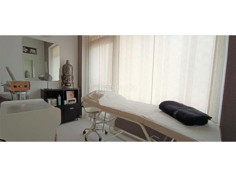 Foto bc3373d2-81af-4bef-8c5d-f1d1fcbe2f1d. Alquiler local comercial local con salida de humos en Ibiza