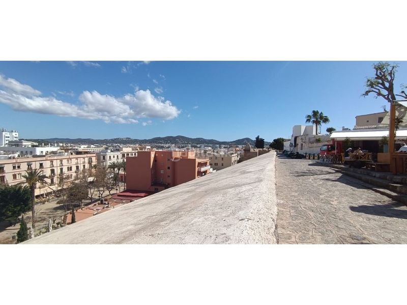 Foto 66a45706-4d19-4192-80a6-336200296b09. Pis a Dalt Vila-La Marina Ibiza