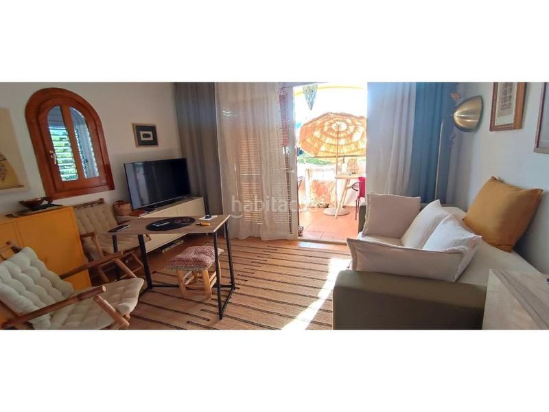 Foto 974ea38a-1ed6-434a-a93b-8b9b2d5f7752. Alquiler ático  1 habitación alquiler des riu en Santa Eulària