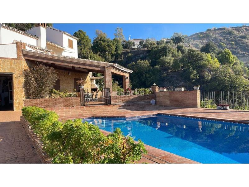 Foto fedd4083-7f9d-4e16-8918-7996086045f0. Casa amb calefacció a Mijas pueblo Mijas