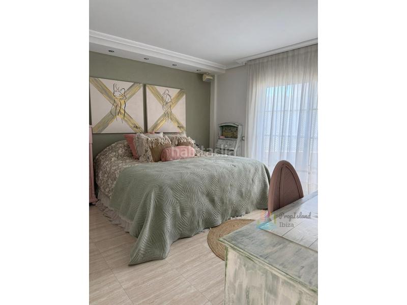 Foto 5f2a4079-d4db-4888-bbec-eb358e78573e. Attique avec parking dans S´Eixample-Can Misses Ibiza