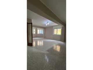 Pis  Calle sant pere. Oportunidad para inversores! piso con alta rentabilidad en zona