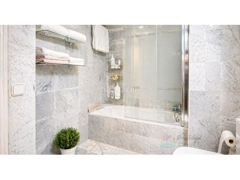 Foto dd3c3209-2481-4c3a-bb35-e057f3a12ca1. Pis amb piscina a Marina Botafoc-Talamanca Ibiza