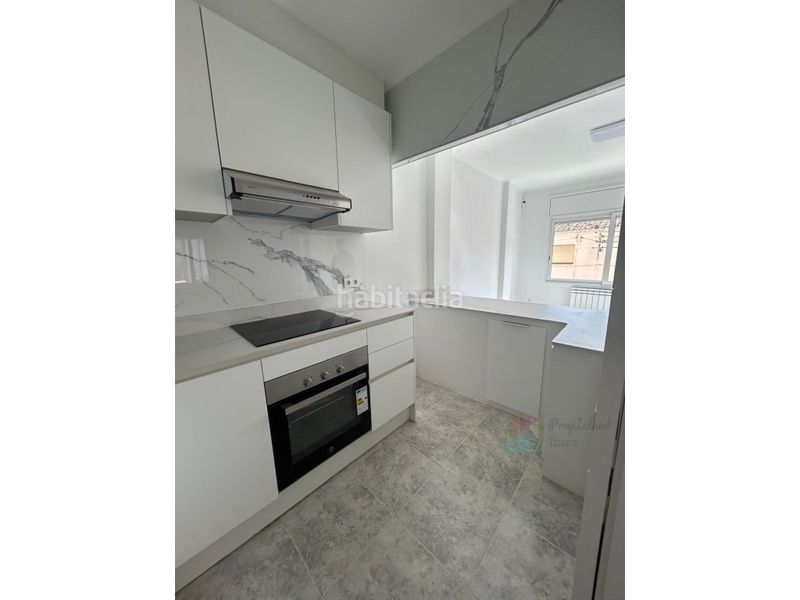 Foto 196d4c94-0461-43fa-862d-e2765bf05511. Pis a Els Pins Blanes