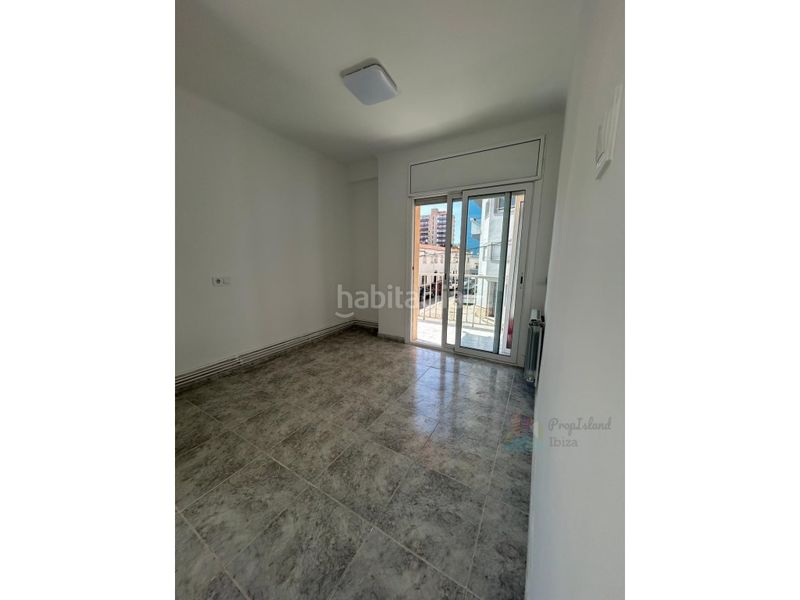 Foto ad784e92-4c68-4a1b-bb5c-6912bd33ba11. Pis a Els Pins Blanes