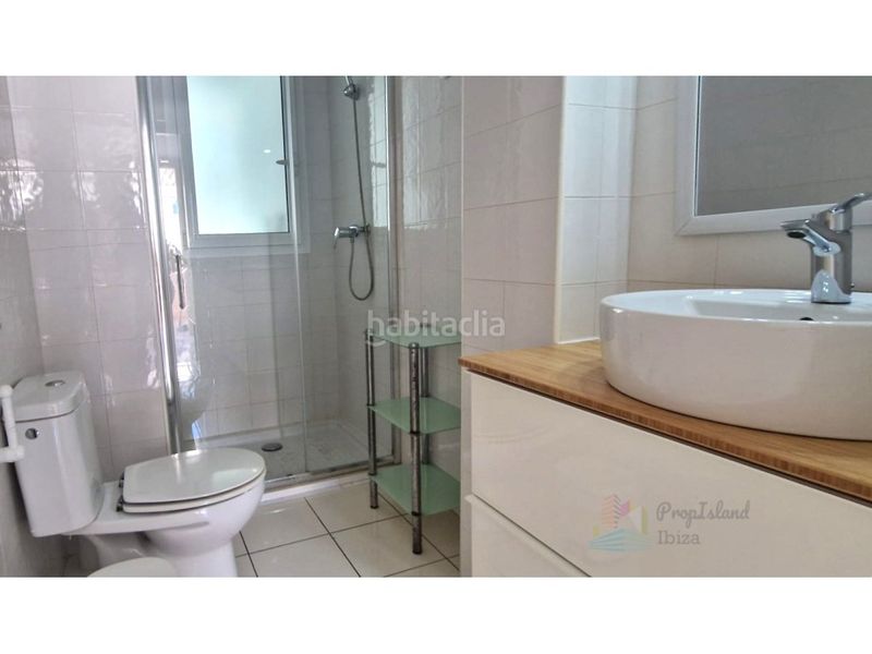 Foto ba92c208-f127-40a2-a270-bc965810e376. Miete appartement mit parking in Ses Figueretes - Platja d'en Bossa - Cas Serres Ibiza