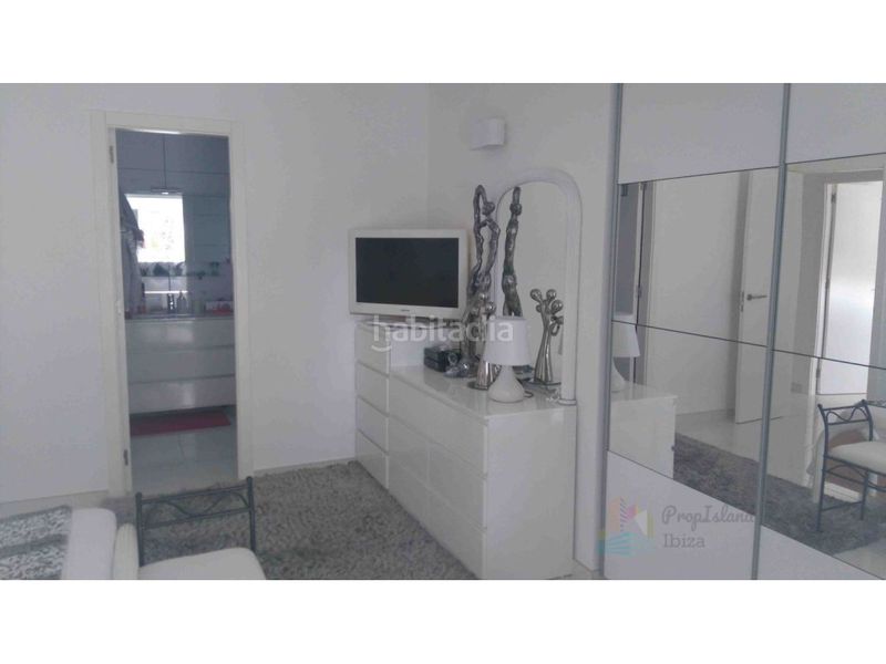 Foto 572062ce-f5f0-4b7c-bc3a-c636b953a7b5. Edifici a S´Eixample-Can Misses Ibiza