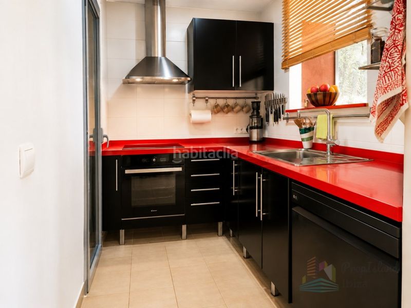 Foto ca5e34cd-2472-4fc5-abbd-98504049fafd. Duplex with parking in S´Eixample-Can Misses Ibiza