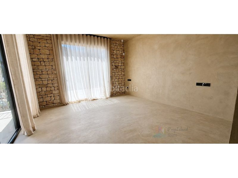 Foto e3ab4c32-0699-43c0-9351-eeacf595fe17. Casa amb aparcament a Santa Eulària des riu Santa Eulària