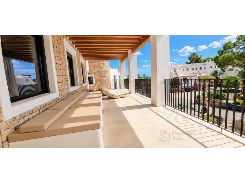 Foto f6e39337-5c83-4758-bd6b-5c543ad675dd. Casa amb aparcament a Santa Eulària des riu Santa Eulària
