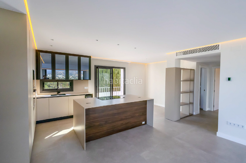 Foto 189e90d0-74c8-4876-8ee3-65815452ab49. Apartamento en Nueva Andalucía centro Marbella