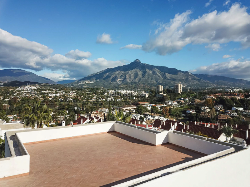 Foto b5da8ab0-b043-4bda-ba34-f95d6e59f699. Apartamento en Nueva Andalucía centro Marbella