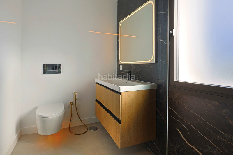 Foto bced10ff-da3f-483c-8082-5998f4d6036e. Apartamento en Nueva Andalucía centro Marbella