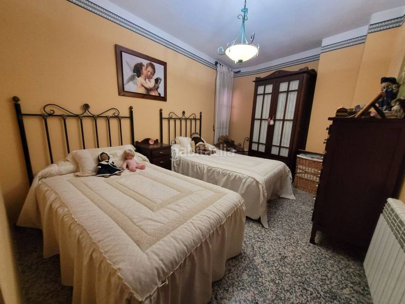 Foto 4958f328-97bc-4f60-8450-fb82dda88c17. Casa  en venta en Baza