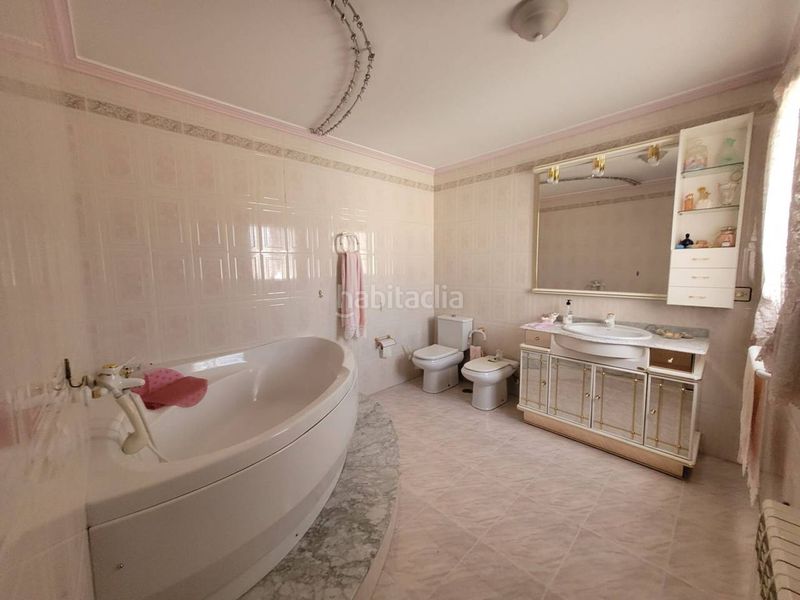 Foto e8573444-0659-4587-bd17-b2afa8302474. Casa  en venta en Baza