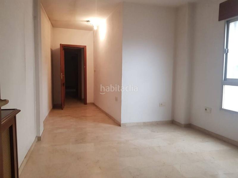 Foto b96404d1-414d-43b2-8f8f-f1f9c48d59c8. Piso  en venta en Baza