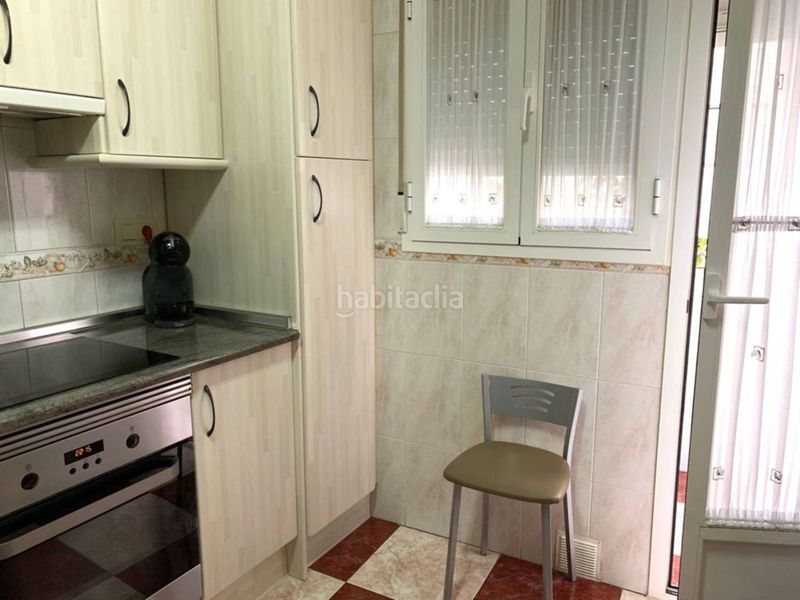 Foto 62ef0446-2376-4937-aa09-f1d0e49c028b. Casa amb aparcament a Baza