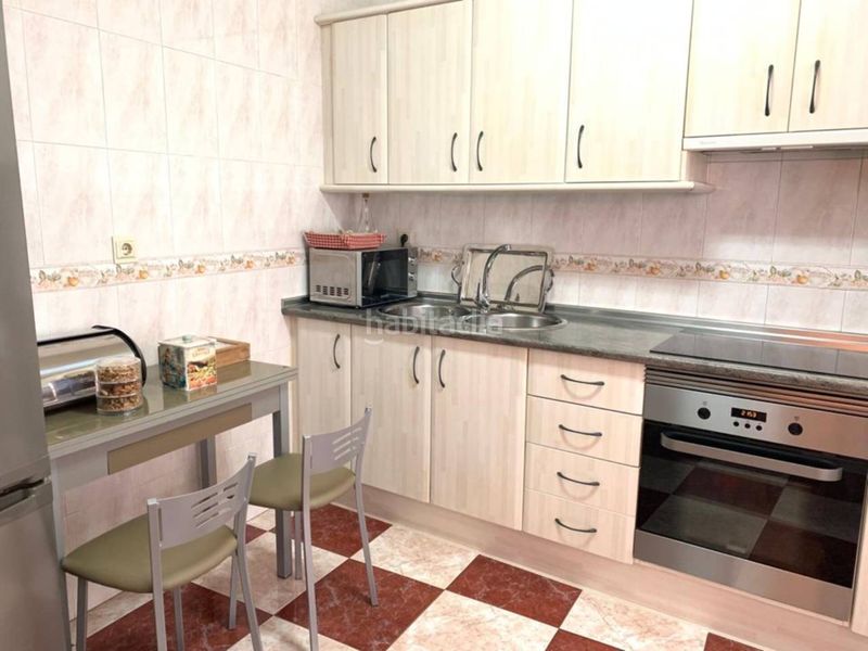 Foto e1f28266-b515-47e0-bc17-d8dc162f9fc0. Casa amb aparcament a Baza