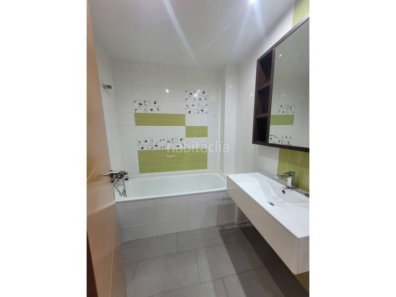 Foto 7739af75-c7bb-428f-b7e2-e19e6776bd0c. Piso  en venta en Baza