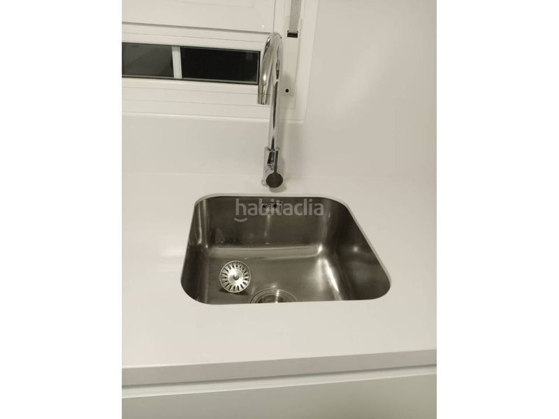 Foto 5b3d7faf-78fa-421f-ba9a-0ab7854852a1. Lloguer pis amb calefacció aparcament a Baza
