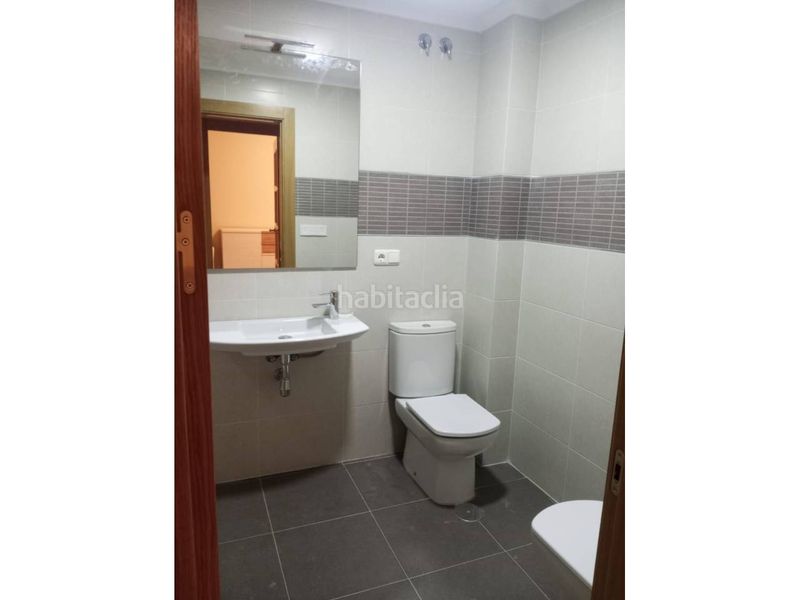 Foto 8abddab9-10ab-4836-93aa-e23146e1b1c2. Lloguer pis amb calefacció aparcament a Baza