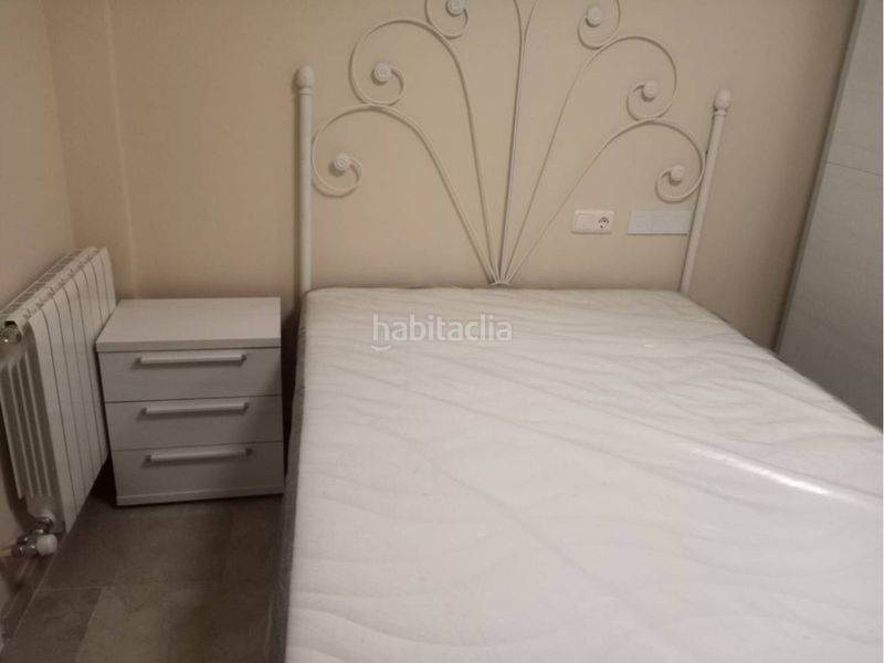 Foto d0b7426d-2364-40df-b183-52dfa3113b0b. Lloguer pis amb calefacció aparcament a Baza