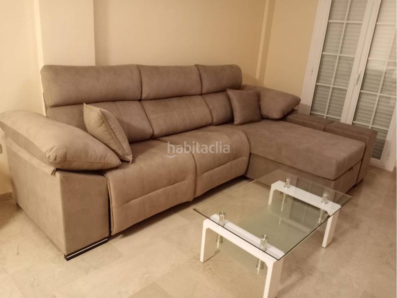Foto f778c928-05d8-4e53-b233-c29d418b85e9. Lloguer pis amb calefacció aparcament a Baza