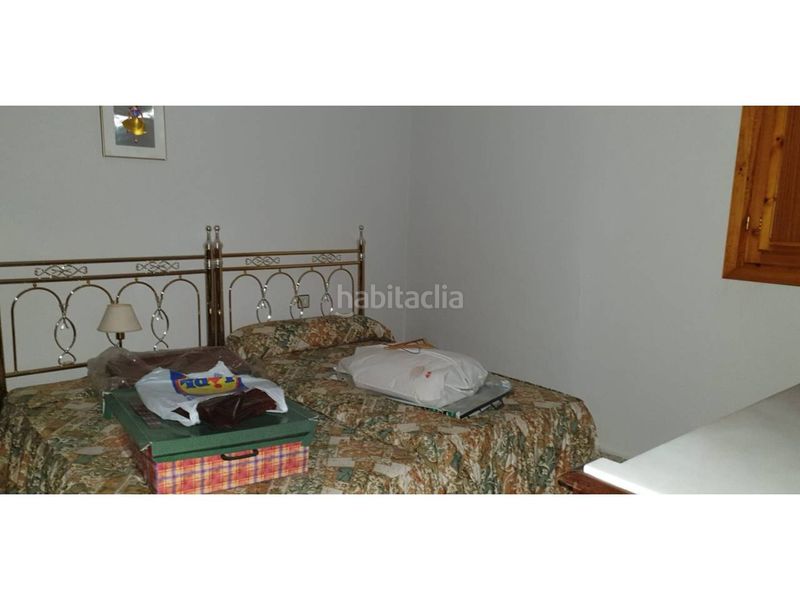 Foto 851d3c33-3b23-4f81-bb09-b7f2e8b20742. Xalet amb calefacció aparcament piscina a Baza