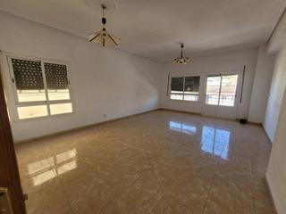 Pis a Baza. Piso en venta en baza