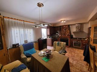Casa en Baza. Venta  casa en baza