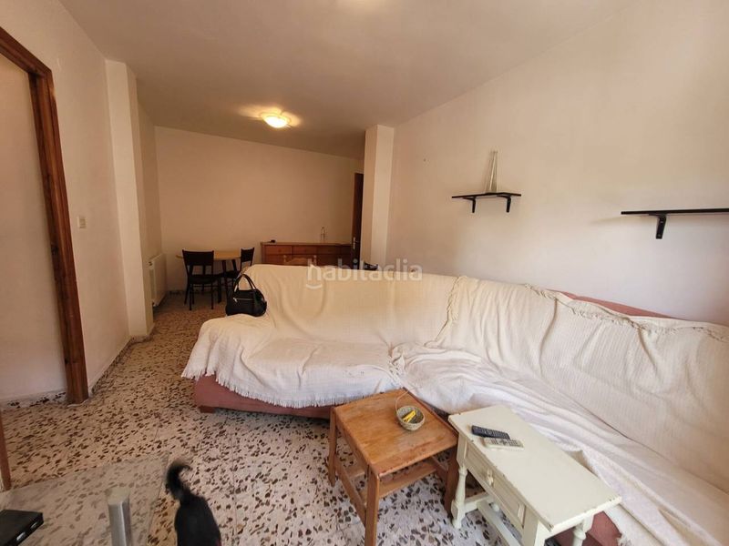 Foto de77b698-8f0d-4412-97fc-a5350605b9fa. Pis amb calefacció a Baza