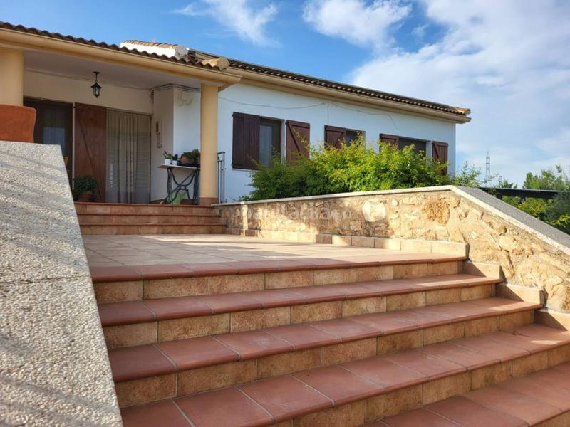 Foto 136456d5-3936-48c9-a1eb-af32cf8db6b0. Xalet amb calefacció aparcament piscina a Baza