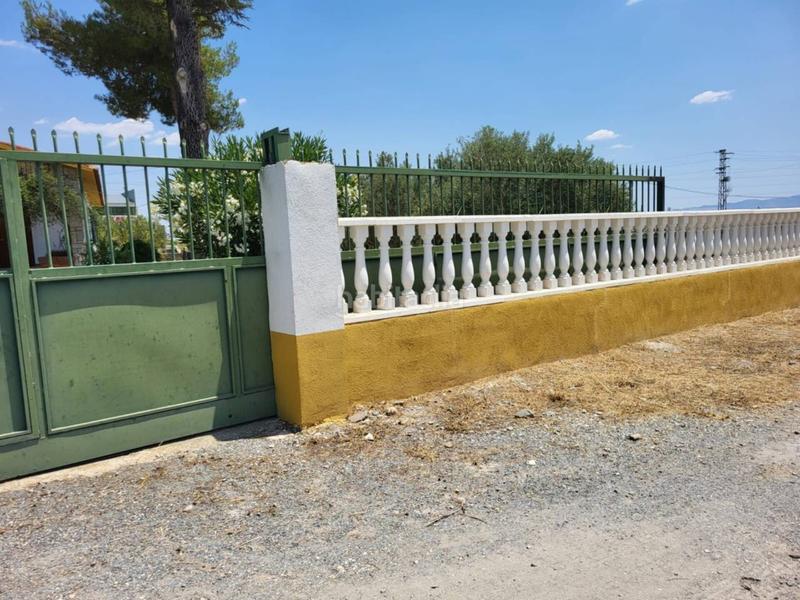 Foto abb2ac41-4cde-43c5-97db-8cb3cdbe18e2. Chalet  en venta en Baza