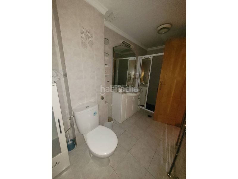 Foto ae633233-74b5-41a9-ae0d-826881c572e0. Pis a Baza