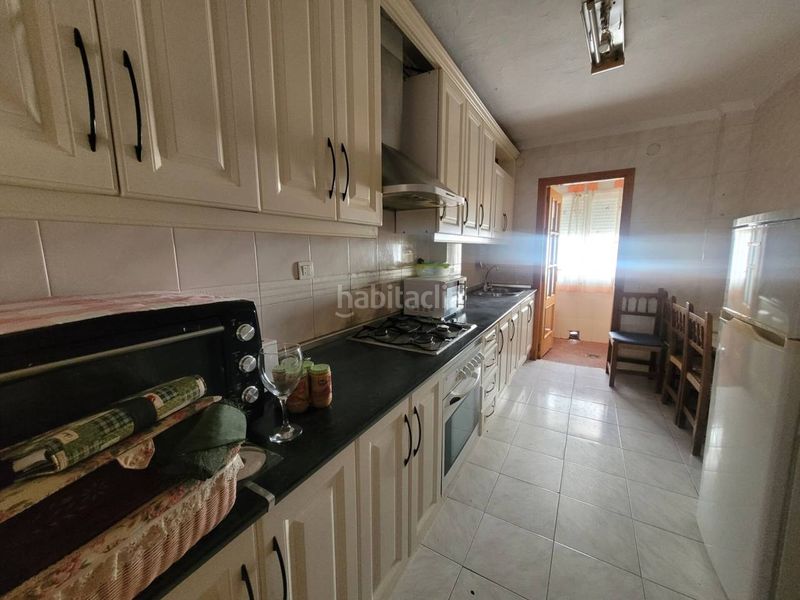 Foto e3cf6e2c-52e3-4b6a-8b4a-0cdc6109b886. Pis a Baza