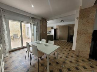 Casa a Baza. Casa en venta en baza